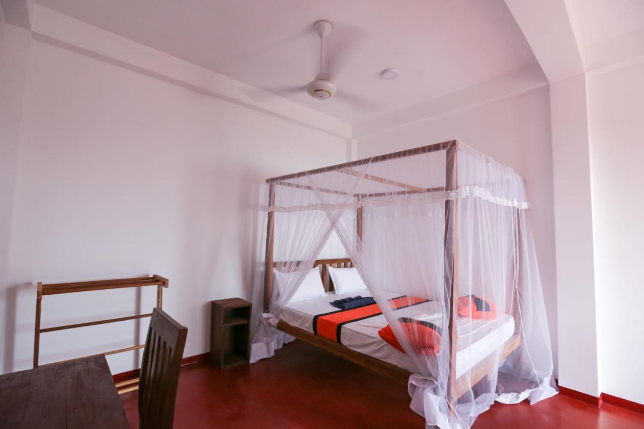 Lazies Midigama Otel Dış mekan fotoğraf